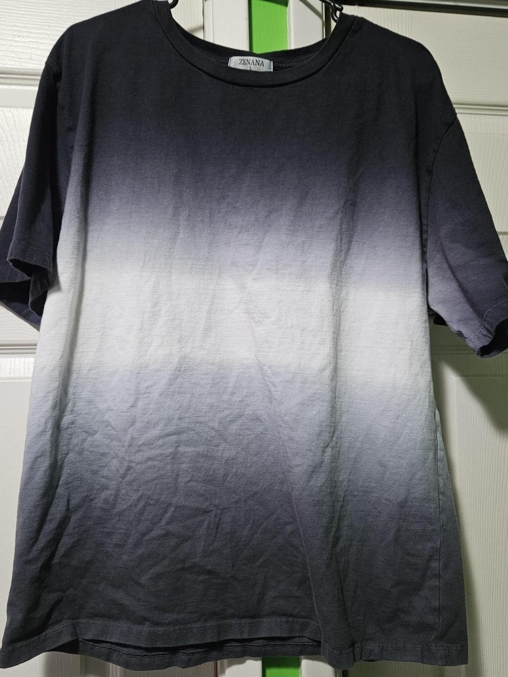 Zenana Outfitters Gradient Crew Tee in Black and Gray